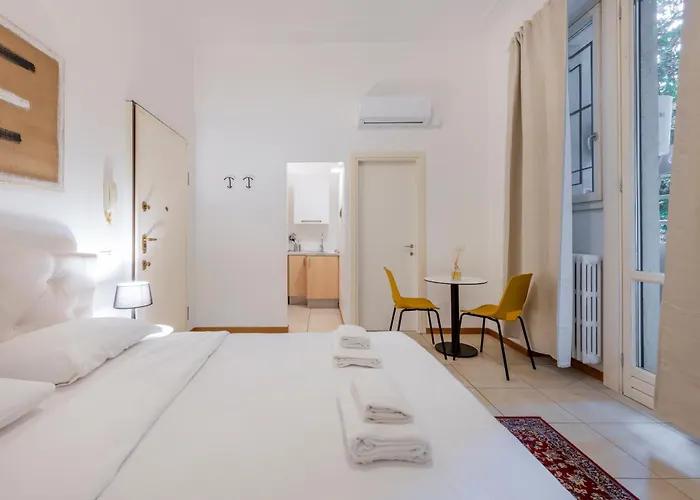 Suite Nel Cuore Di Milano - B Home